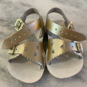 Salt Water Sandals Sweetheart, size 5 (toddler)